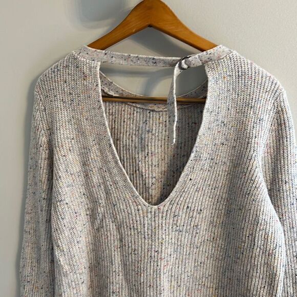 American Eagle Sweater Womens L Tan Multi Color Fleck Keyhole Pullover Wool Soft - Picture 6 of 8